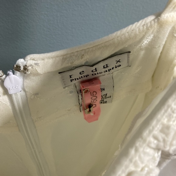 Fun, swingy eyelet dress! So flattering!! - Picture 2 of 4